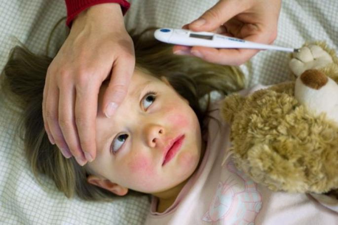 Высокая температура у ребенка: нужно ли понижать