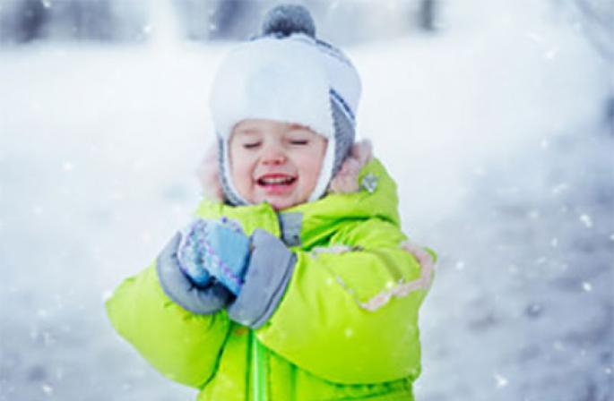 Как определить, что ребенок замерз и принять меры Как понять что ребенку холодно дома